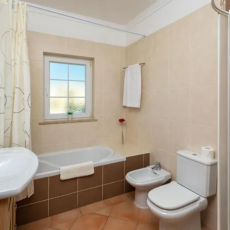 8 Schlafzimmer Villa- Pool- Bbq- By Interhome * Albufeira
