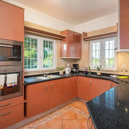 8 Schlafzimmer Villa- Pool- Bbq- By Interhome *