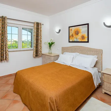 8 Schlafzimmer Villa- Pool- Bbq- By Interhome * Albufeira