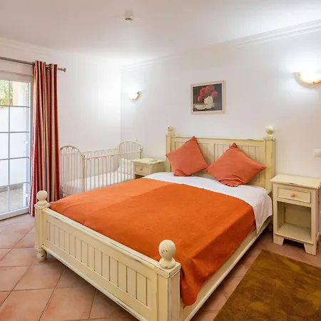 8 Schlafzimmer Villa- Pool- Bbq- By Interhome Casa de Férias Albufeira