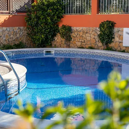 Casa de Férias 8 Schlafzimmer Villa- Pool- Bbq- By Interhome